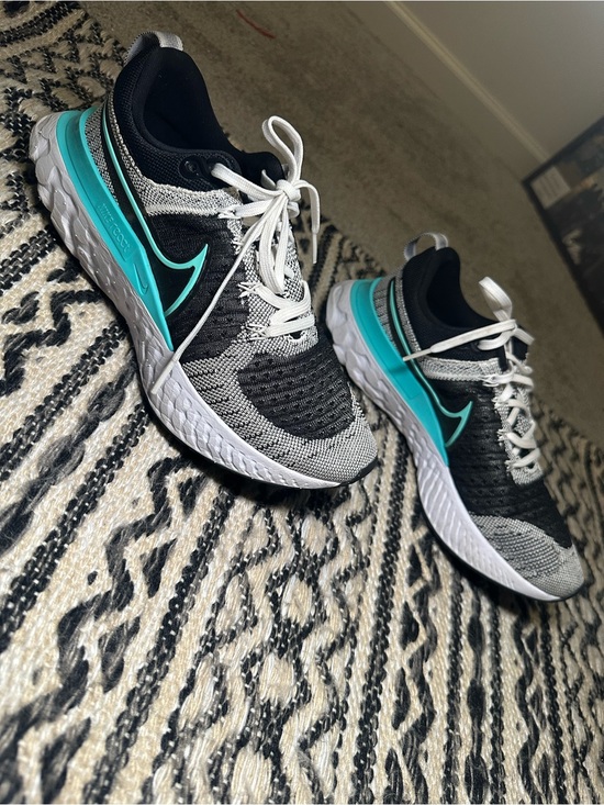 Nike Shoes - Nike Women's Black/Gray/Teal Running Sneakers